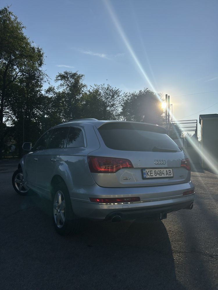 Audi Q7 2015 года