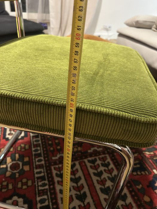 Krzeslo Bauhaus tapicerowane