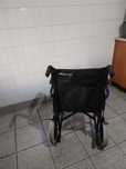Cadeira de rodas nova