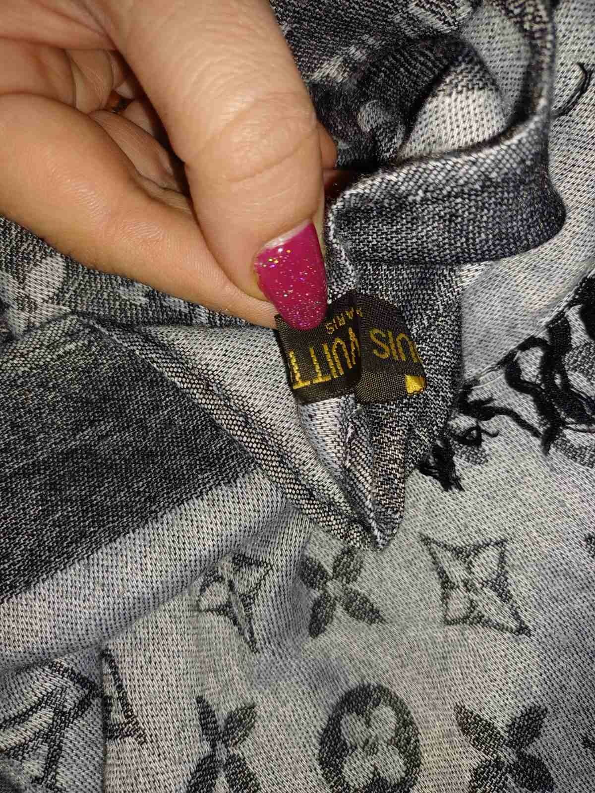 Жіночий шарф шаль палантин Луіс віттон Вітон вуітон Louis Vuitton pari