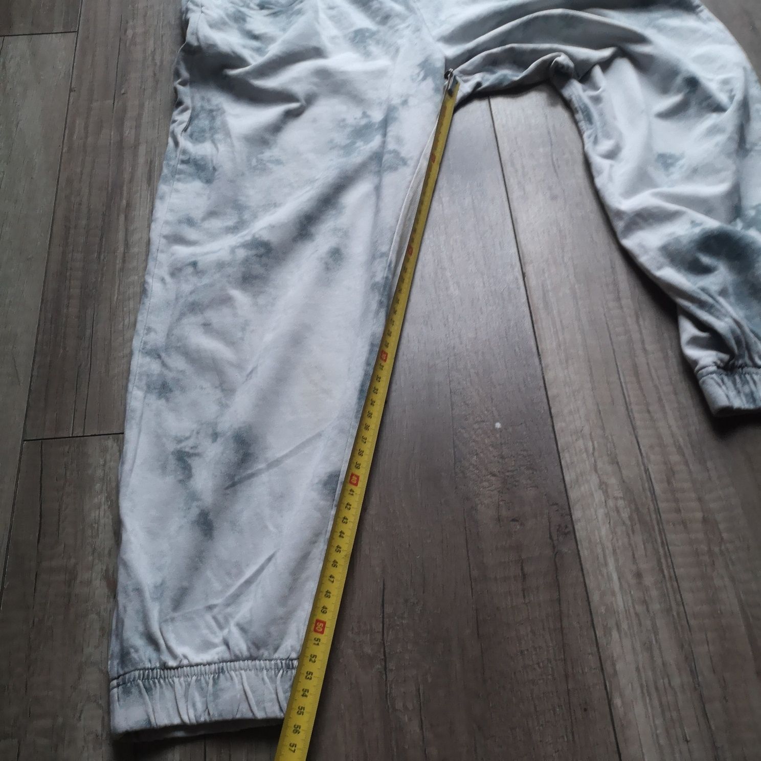 Spodnie dresowe na 11-12 lat (146-152 cm) Reporter Young