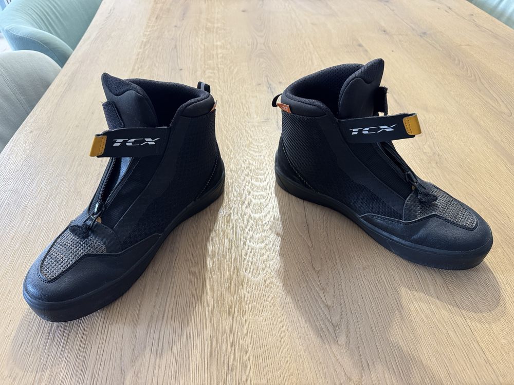 BOTAS NOVAS PARA MOTA 43