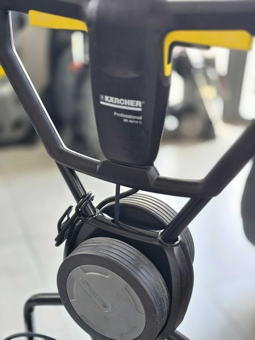 Szorowarka Kompaktowa walcowa KARCHER BR 40/10 C 230V GWARANCJA 2022 R