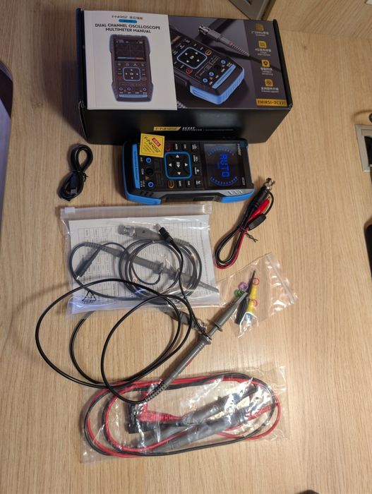 Мультиметр Осцилограф Генератор FNIRSI-2C23T