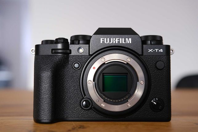 FujiFilm Fuji X-T4 jak nowy.