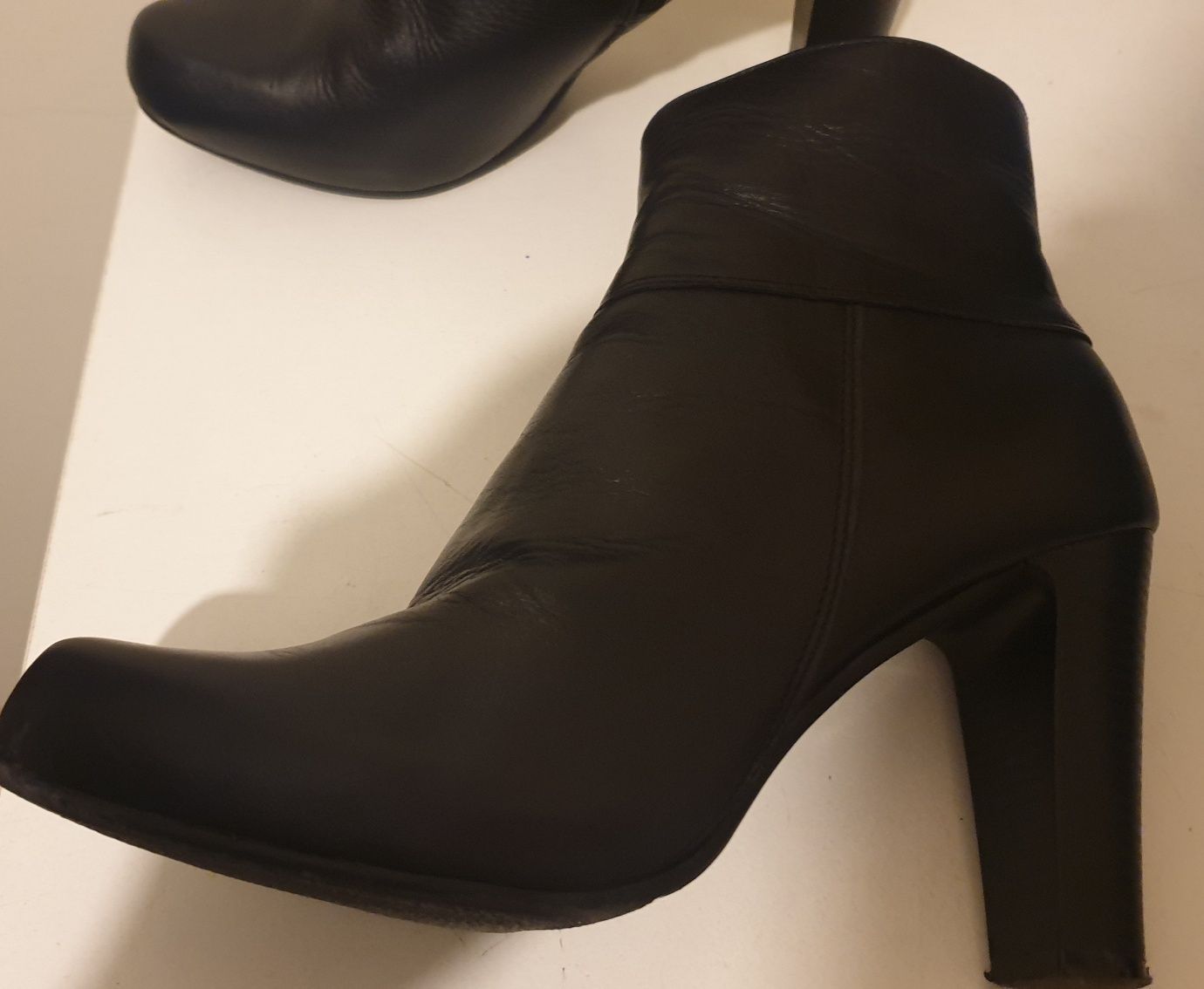 Buty na obcasie skora rozm 38