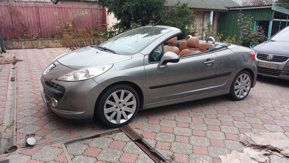 Продам автомобиль пежо 207 сс