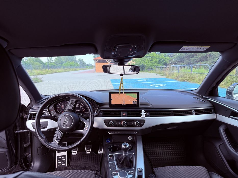 Sprzedam Audi A4 B9 Matrix 220km