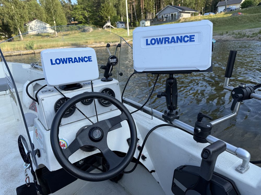 Łódka rekreacyjno - wędkarska Lohi 465 honda 50, Lowrance, minn kota