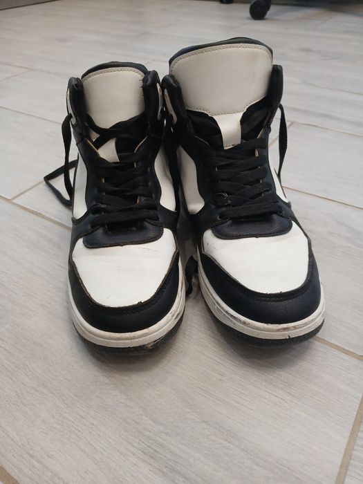 Кросівки розмір 39р