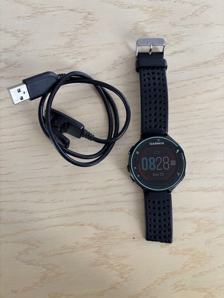 Garmin Forerunner 235