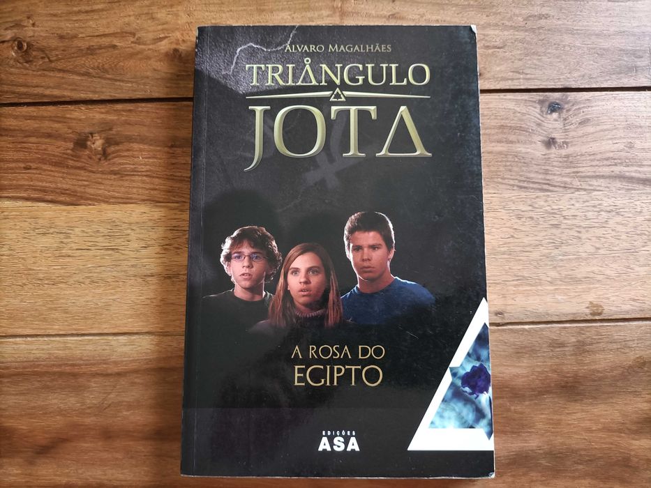 Triângulo Jota - A Rosa do Egito - Álvaro Magalhães