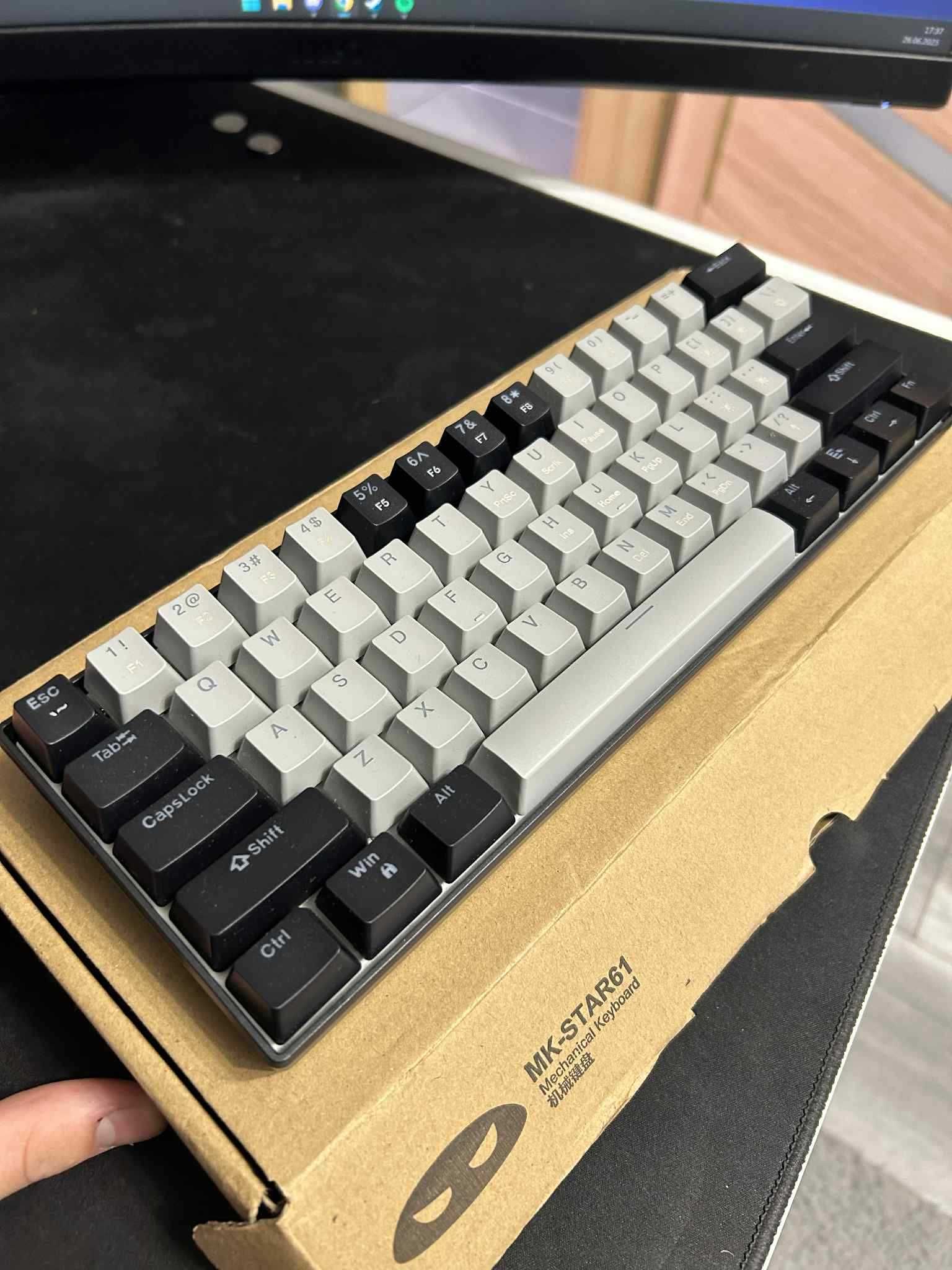 NOWA klawiatura Magegee mechaniczna