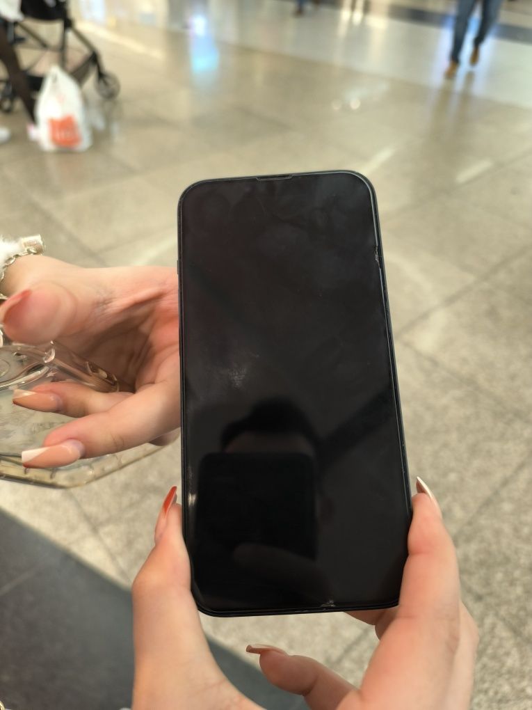 iPhone 13 midnight