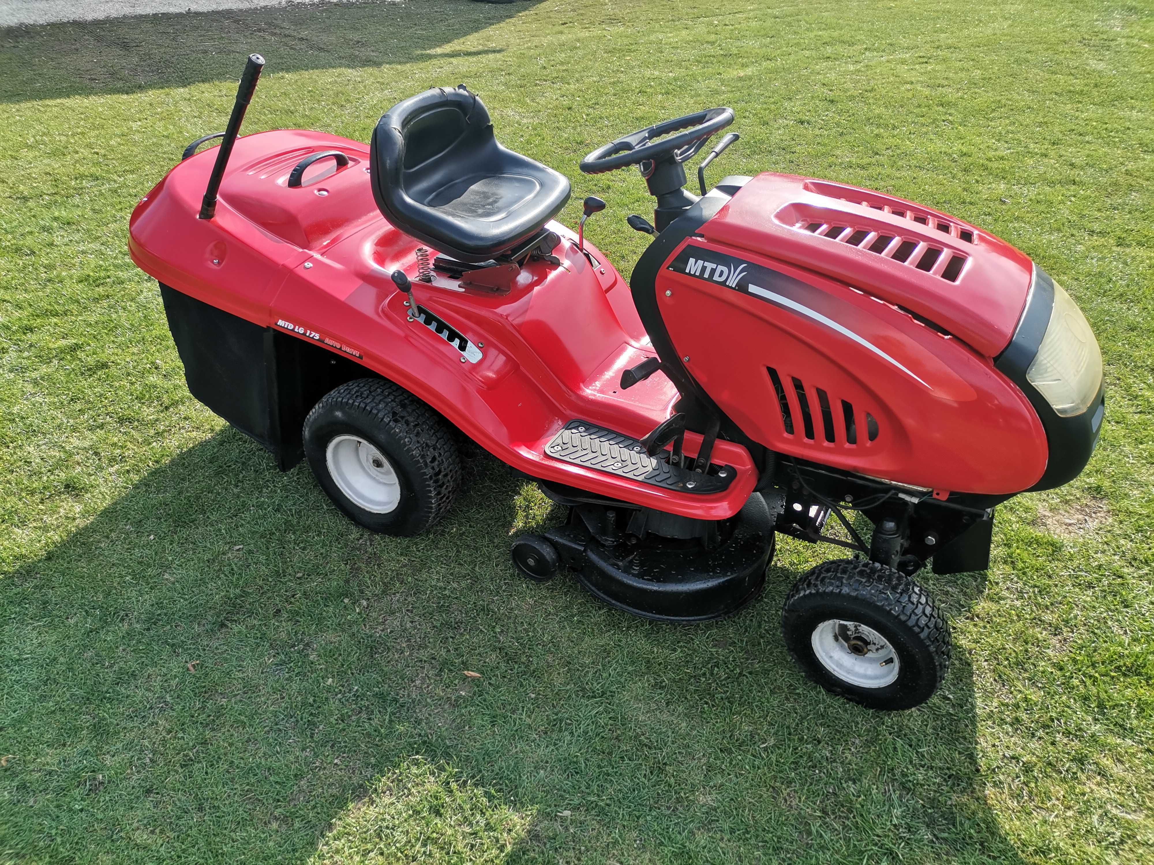 Traktorek kosiarka mtd briggs