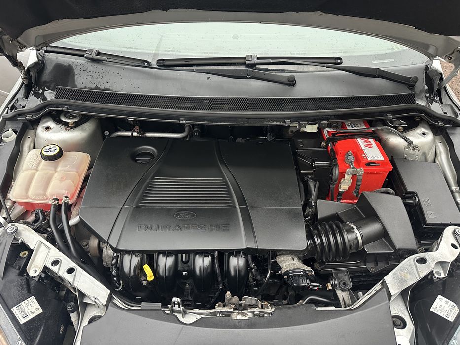 Focus pakiet ST 2.0b Ghia dotykowa navi,hak, xenon, pół skóry, zamiana