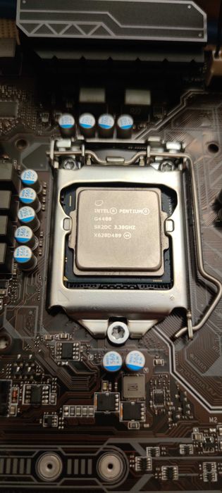 Недорогий офісний компьютер