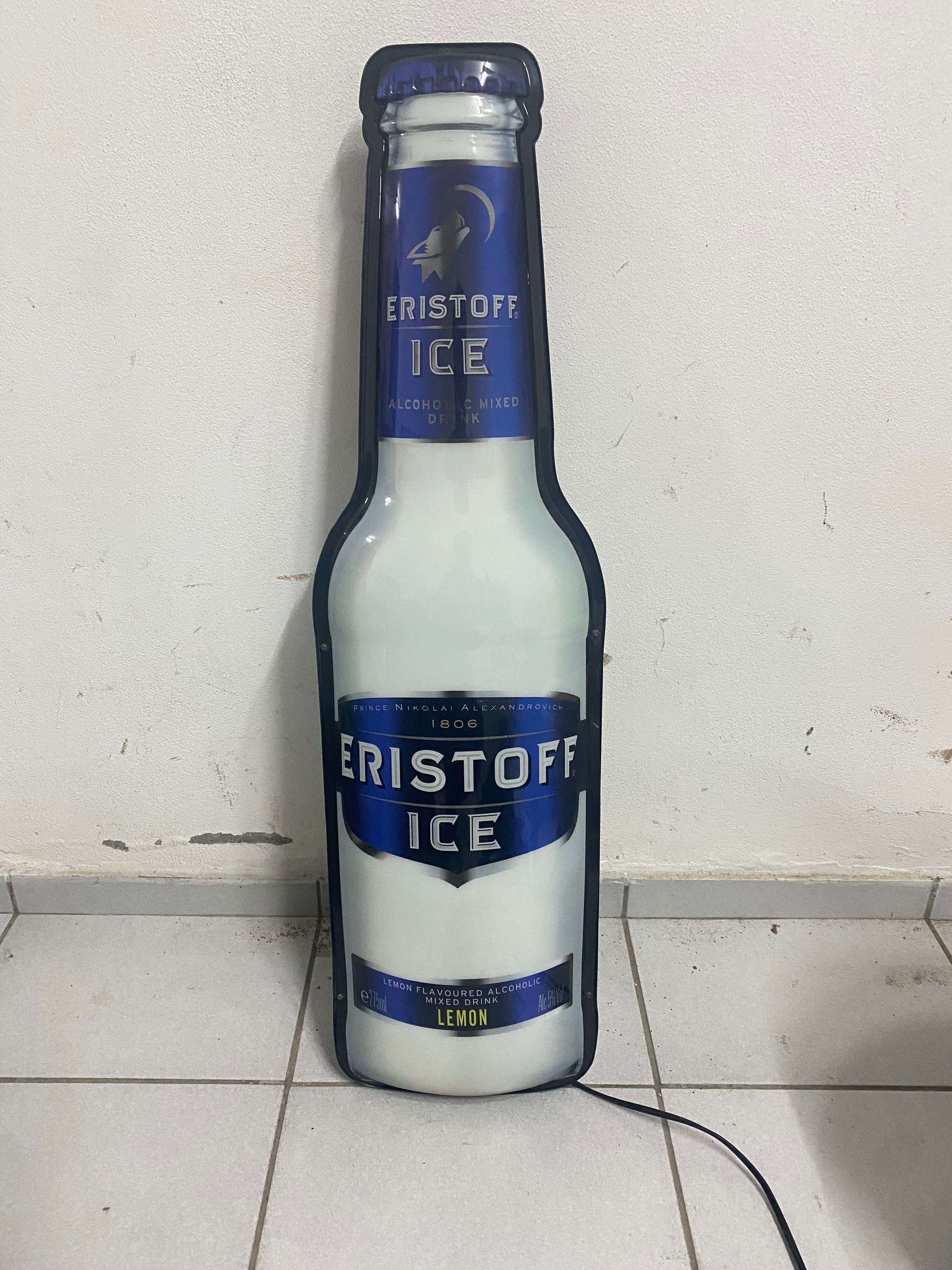 Candeeiro Eristoff Ice espetacular