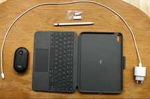 Zestaw Akcesoriów do iPad (10/11 gen.) (Etui/Pencil/Myszka/Ładowarka)