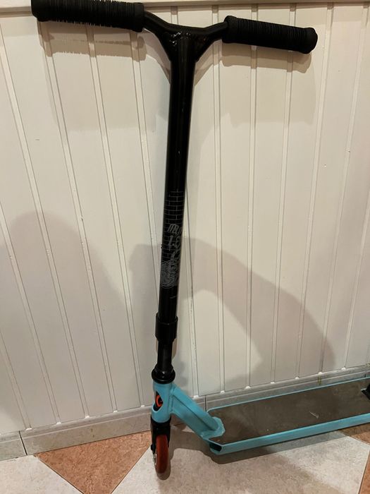 Venda de 2 skate e uma trotinete