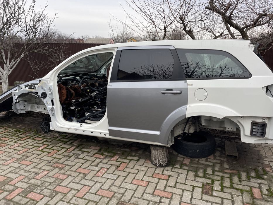 Разборка Dodge Journey