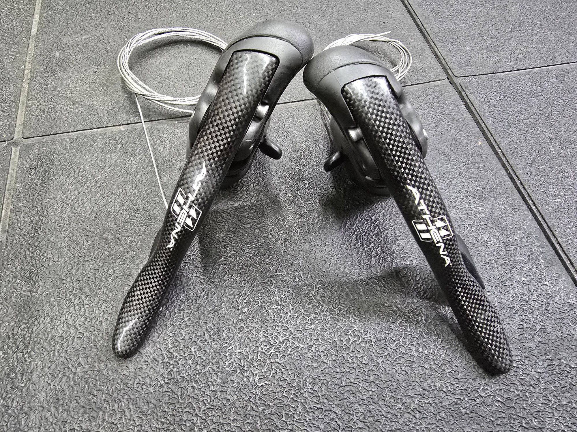 Klamkomanetki Campagnolo Athena Carbon 3x11s
