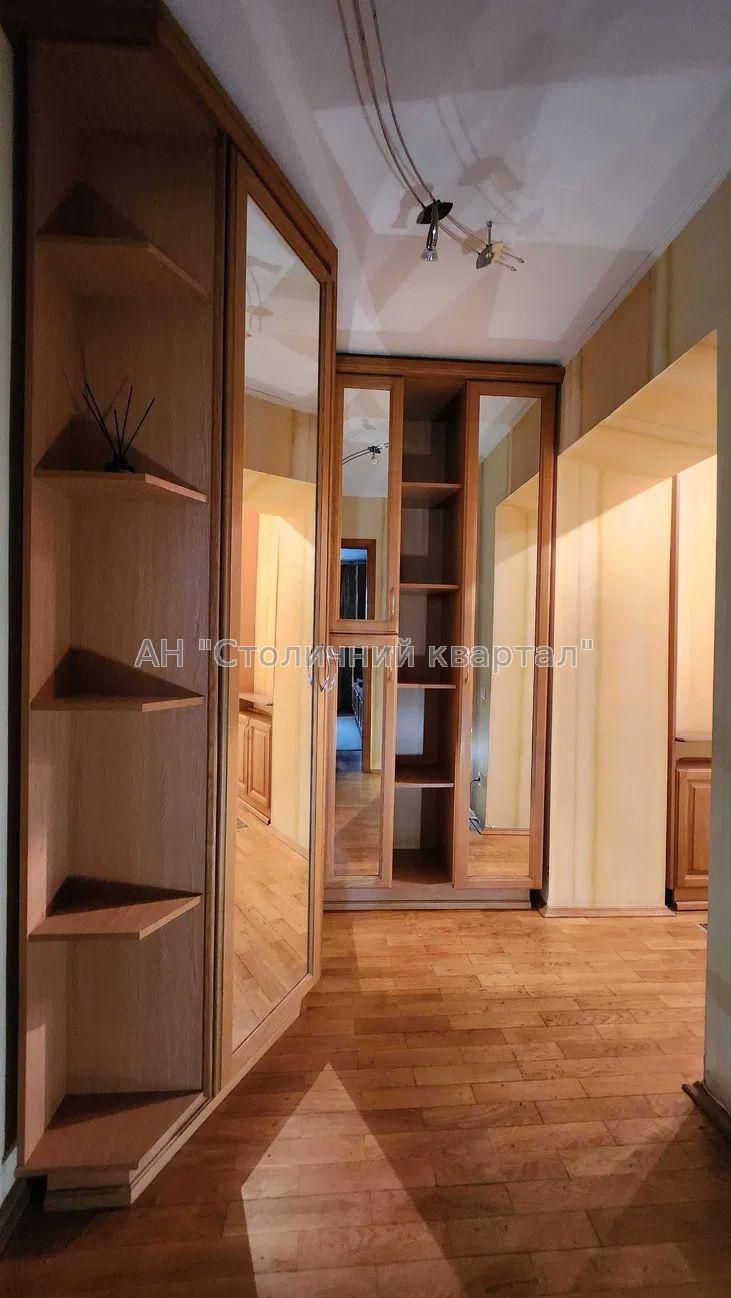 Продам квартиру Київ, Златоустівська вул.
