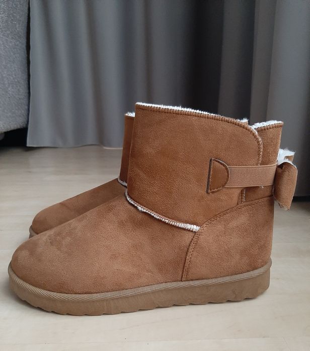 Brązowe śniegowce ESMARA