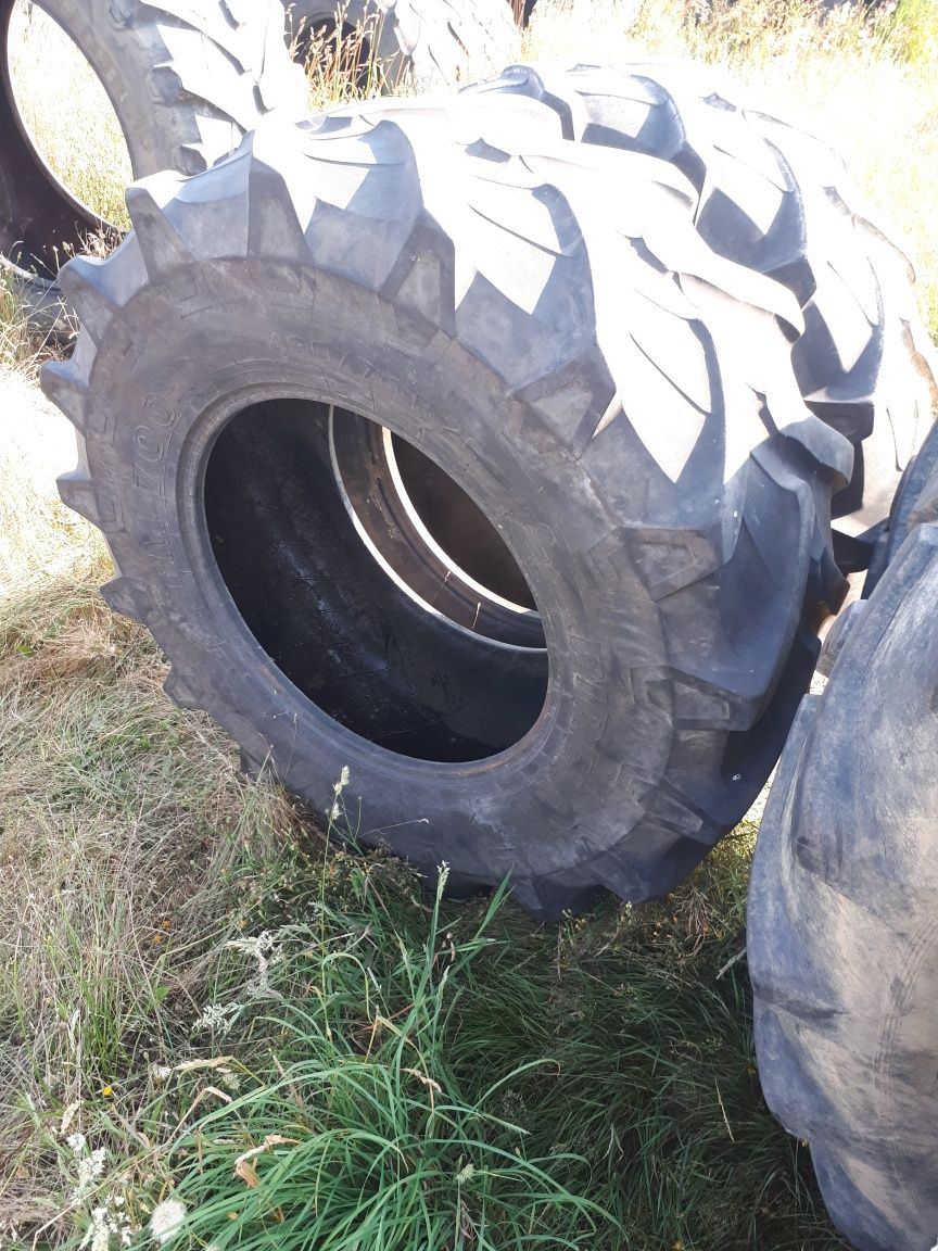 Wzmocniona opona 480/70 R - 26 (18.4 16.9) Trelleborg Pirelli TM 700