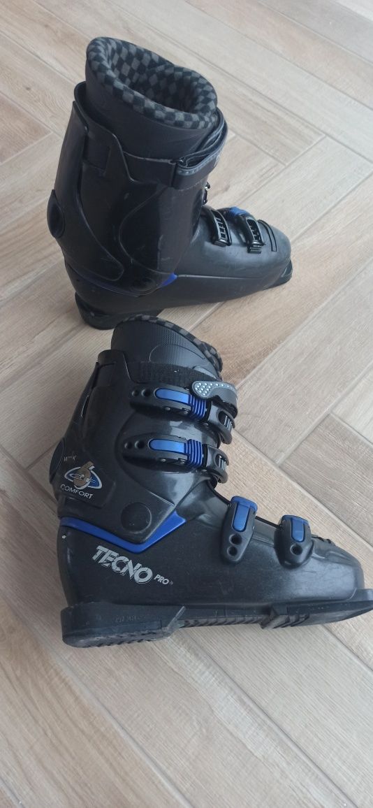 Włoskie buty narciarskie firmy Tecno Pro nr 6.