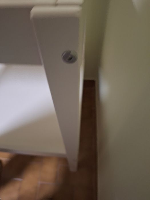 Trocador Sniglar (lacado de branco) + muda-fraldas Skotsam + cestos