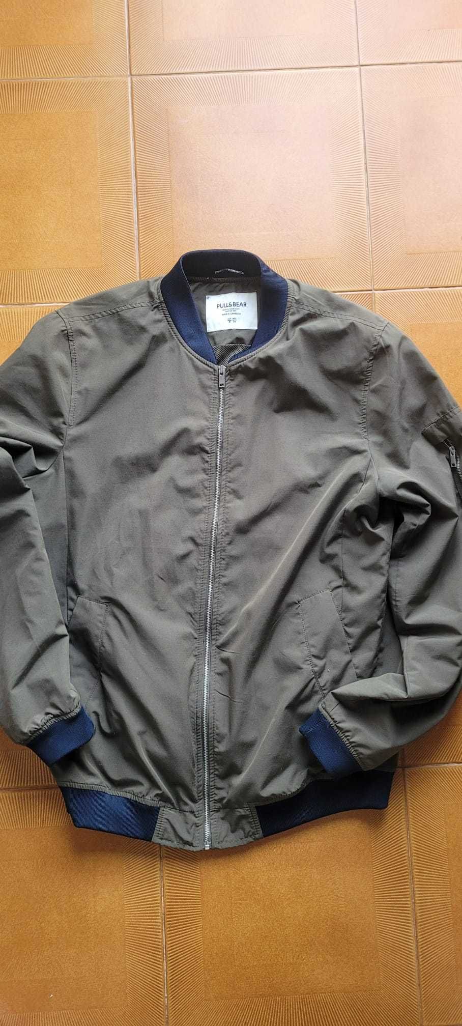 Casaco Bomber Jacket (Medium) - Olive Green (Pull&Bear)