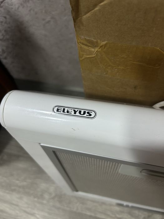 Eleyus Line I 60 wh кухонна витяжка нова