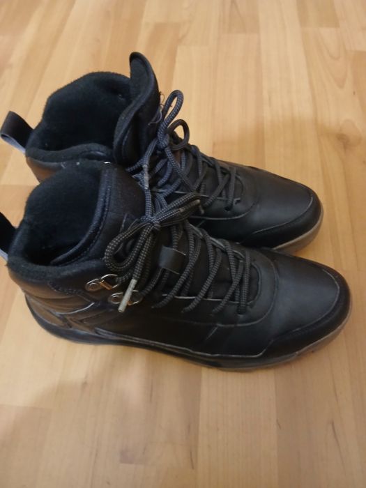 Продам ботінки outventure 40р чоловічі в гарному стані