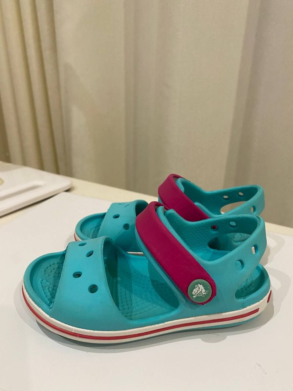 Сандаліії Crocs C7 для дівчинки