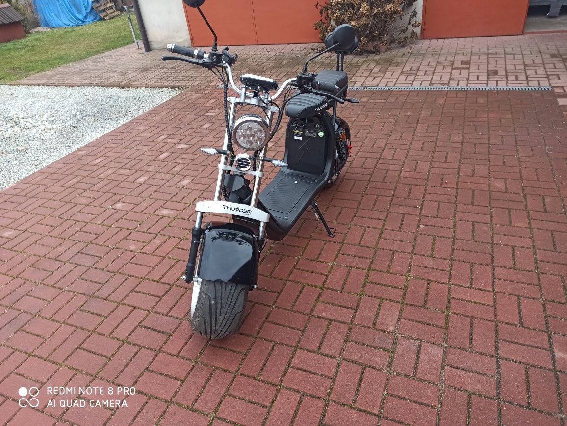 Hulajnogę elektryczną Thunder 30 sprzedam nnie