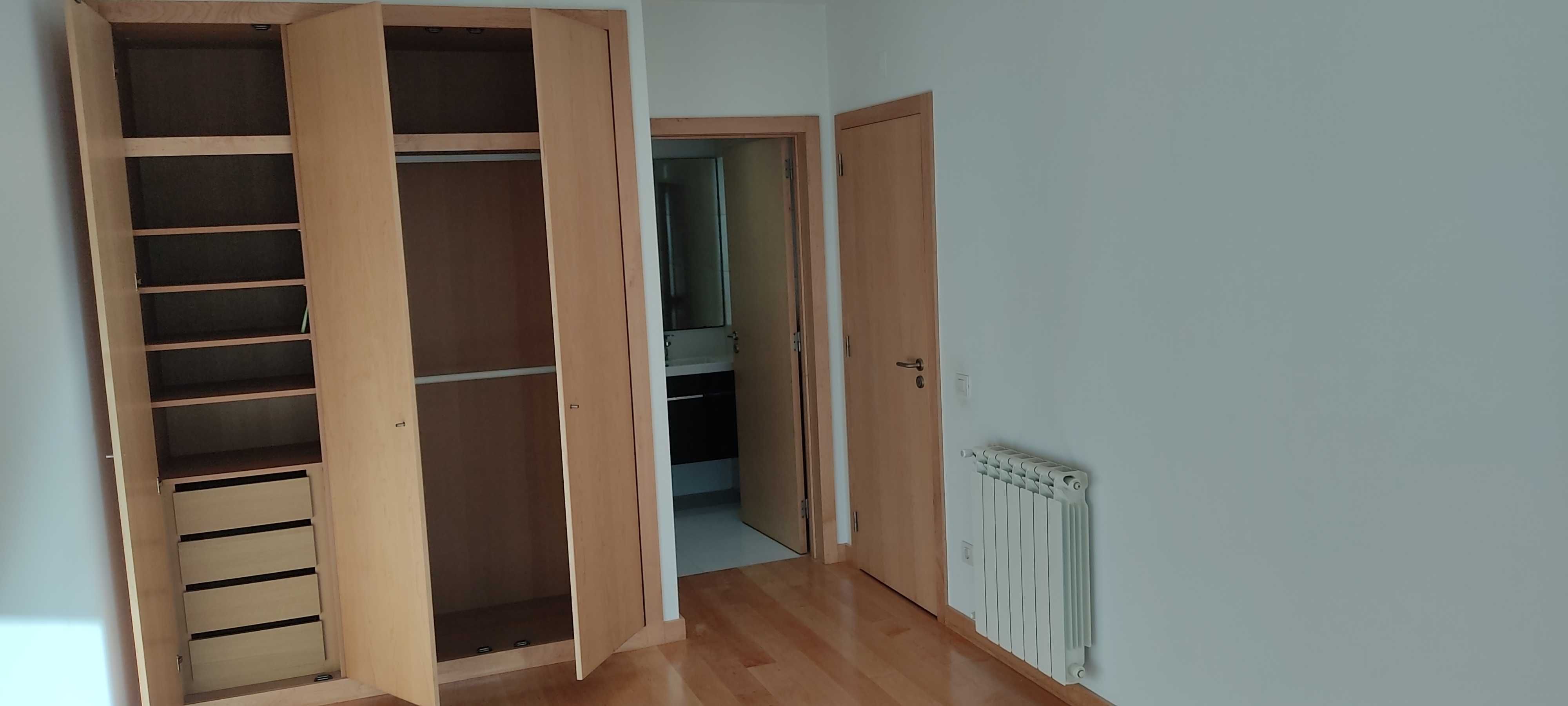 Apartamento T2 Quinta das Lágrimas R/C com terraço