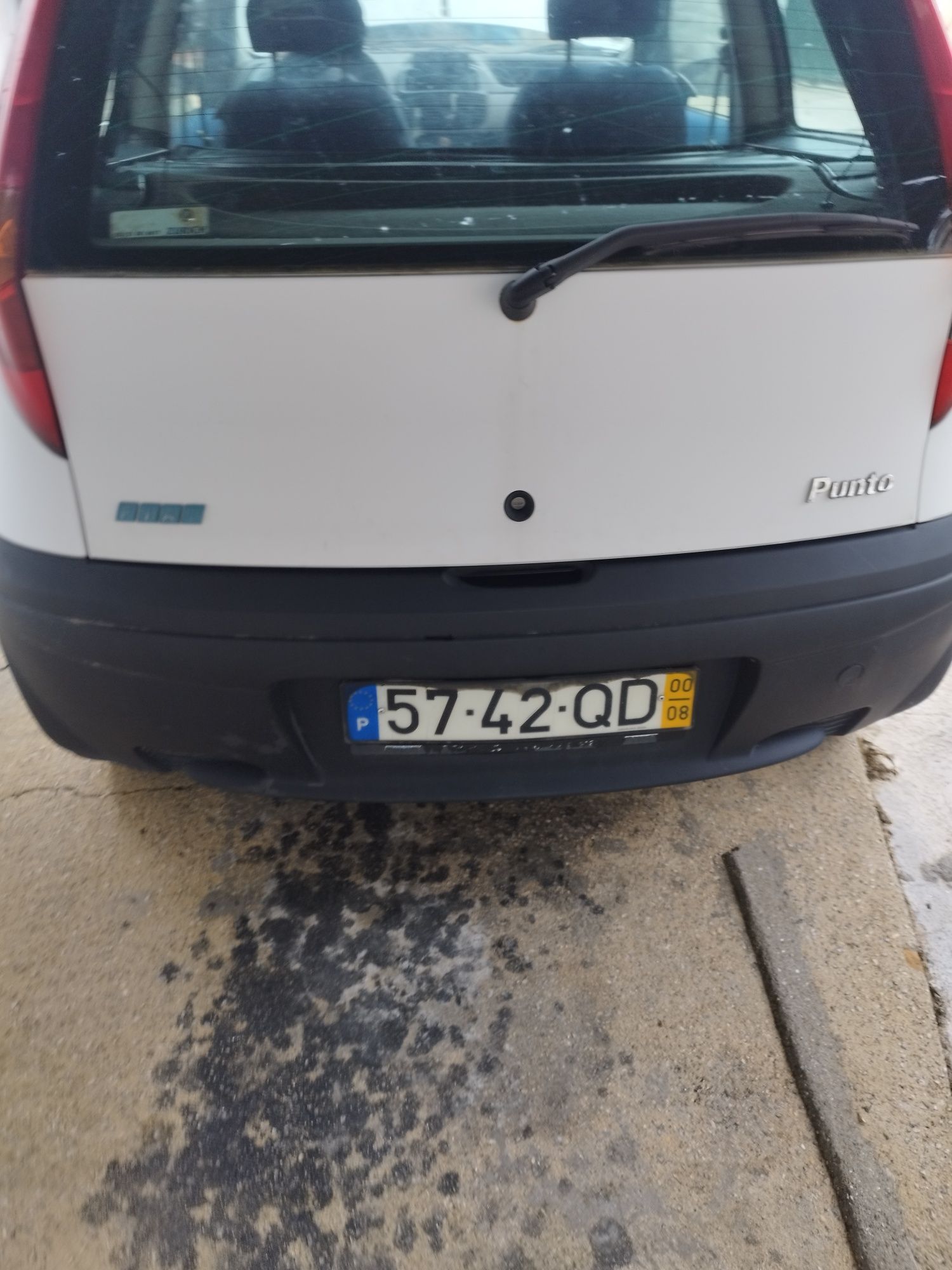 Vendo carro com avaria