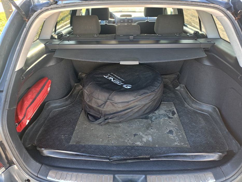 Sprzedam Toyotę Avensis t25