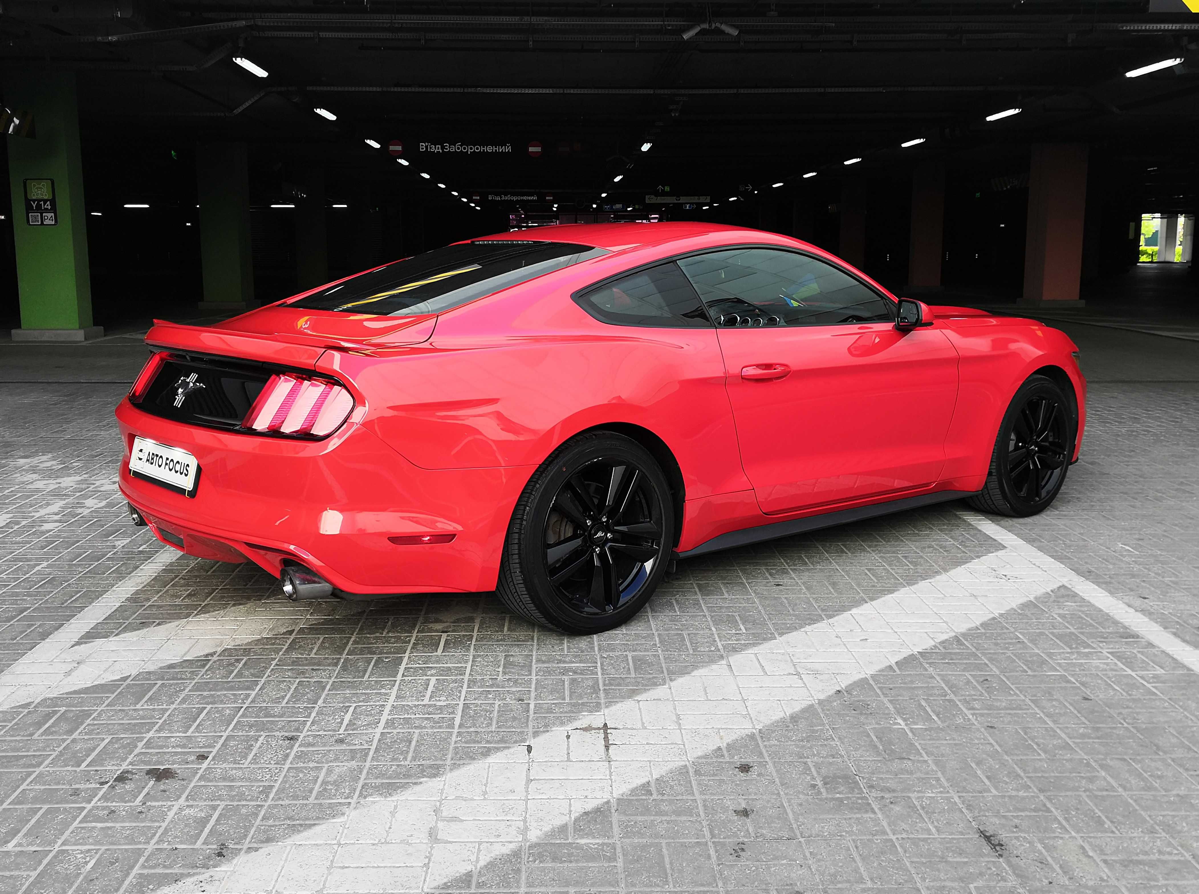 Продається Ford Mustang 2015 року