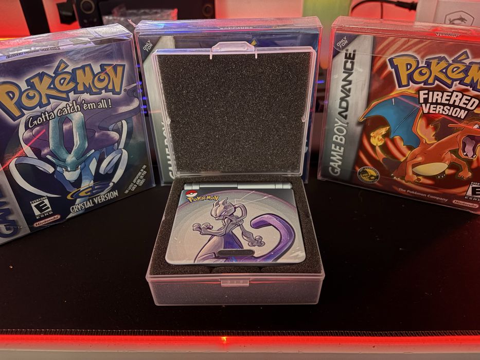 Gameboy Advance SP Mewtwo Edition