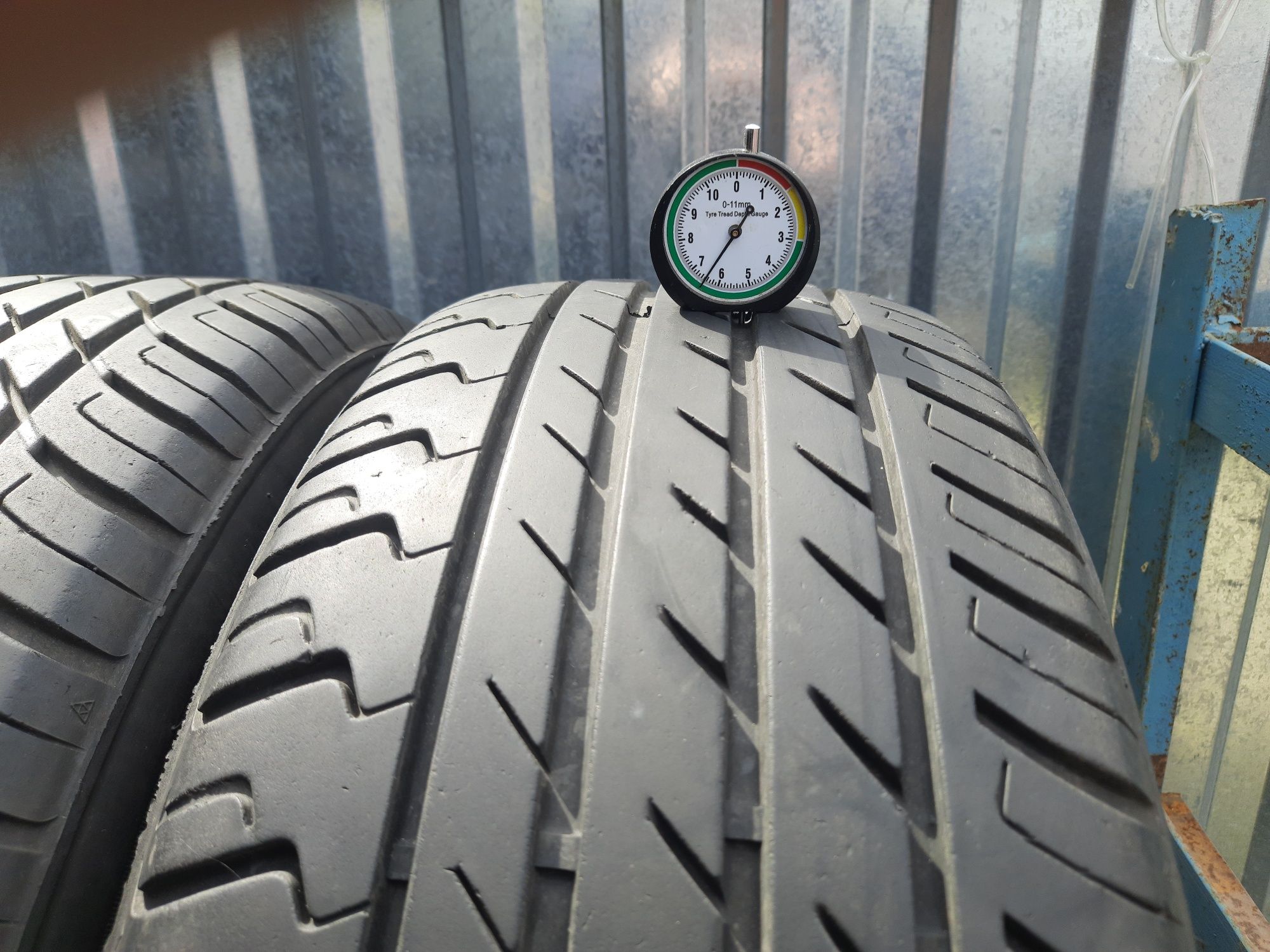 Комплект літньої резини 215/55R16, 4 шт привезена з Європи