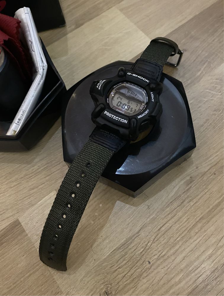 Casio G-Shock DW-9100 Riseman