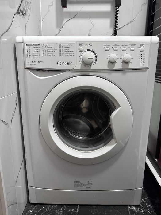 Пральна машина Indesit
