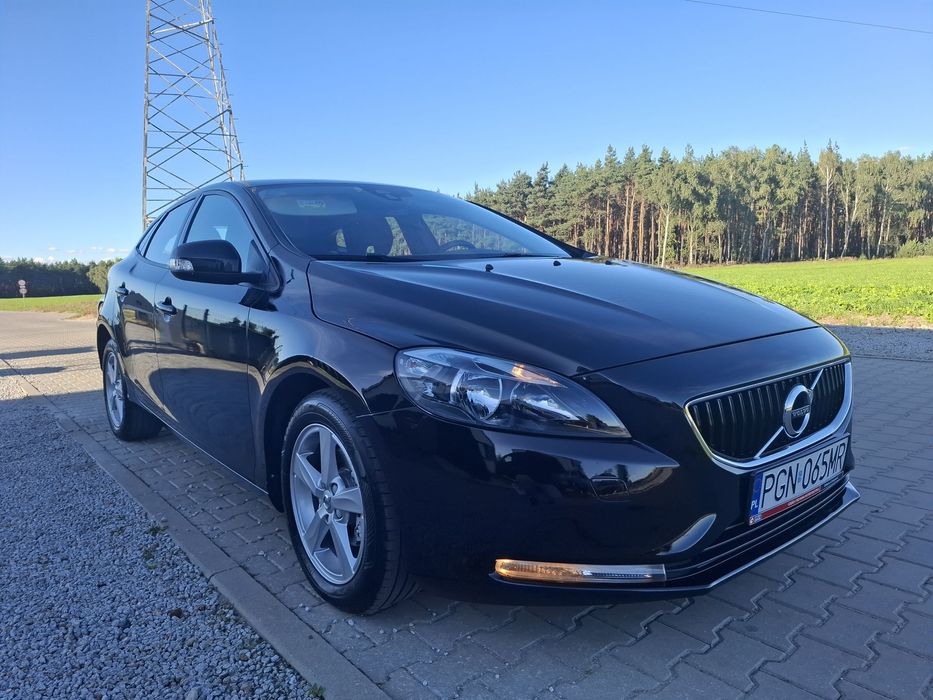 Volvo V40 Volvo V40 2017r 2.0d  stan bdb