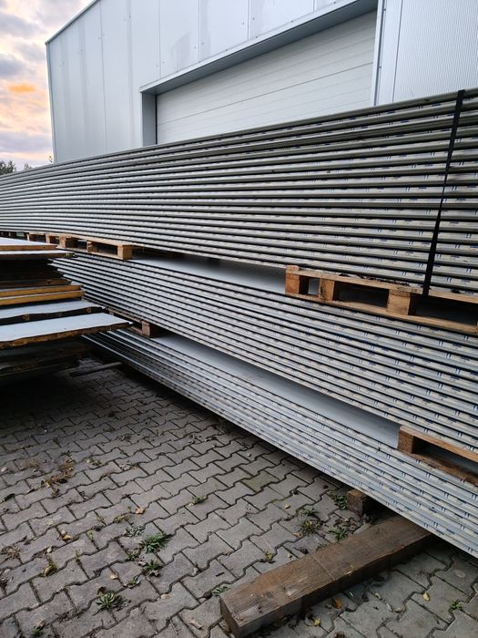 Płyta warstwowa ścienna Kingspan pir