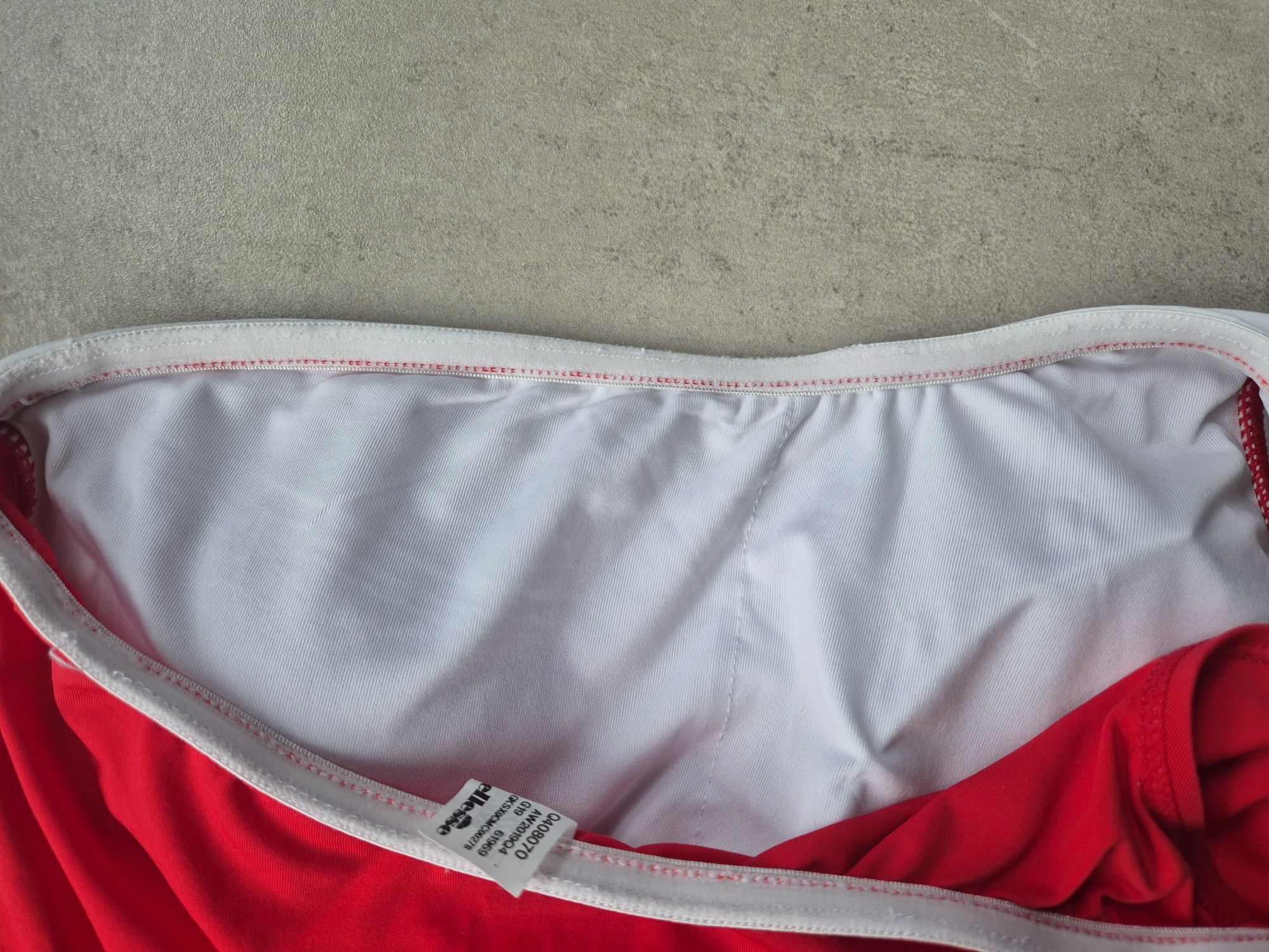 Strój Ellesse S nowy