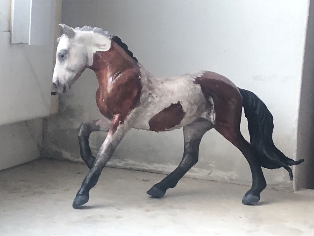 koń figurka custom siwo-srokaty nie schleich Safari ltd
