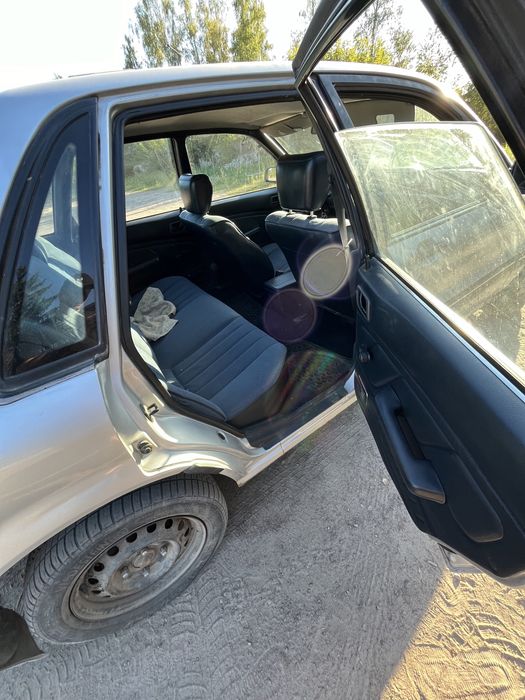 Міцубіші галант 1988