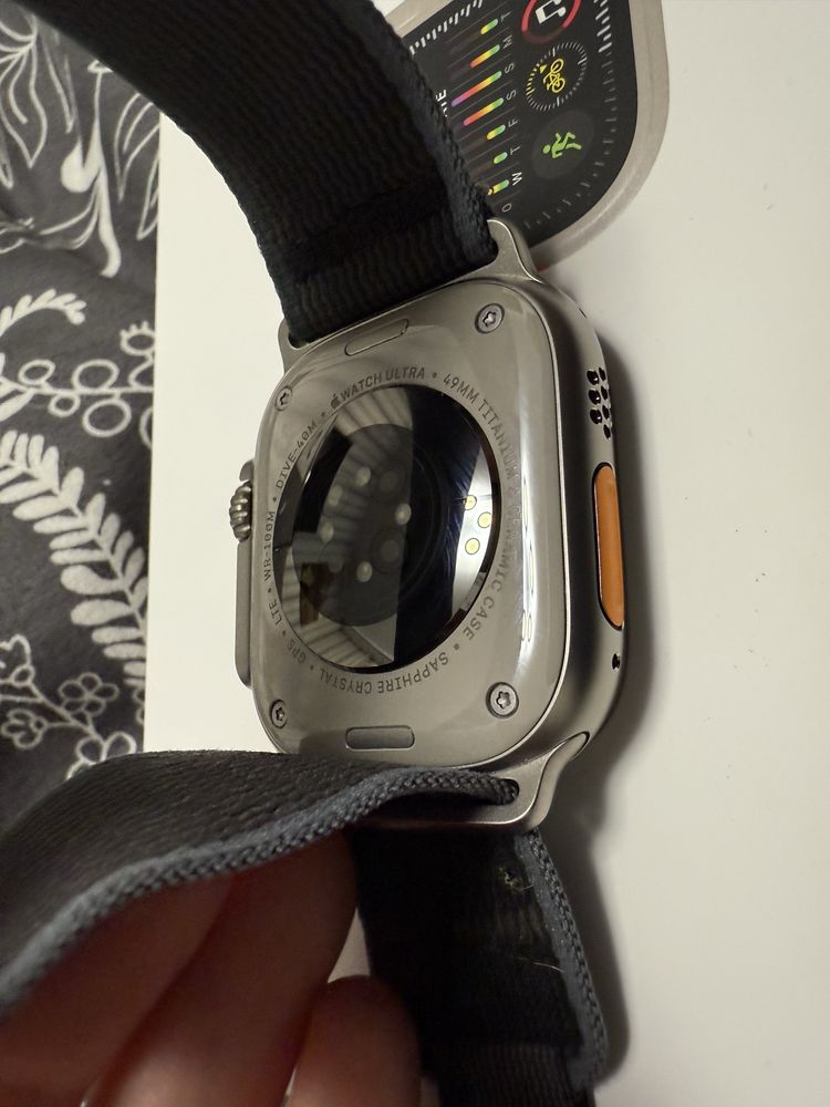 Apple Watch Ultra 2 Titanium Case - стан як новий